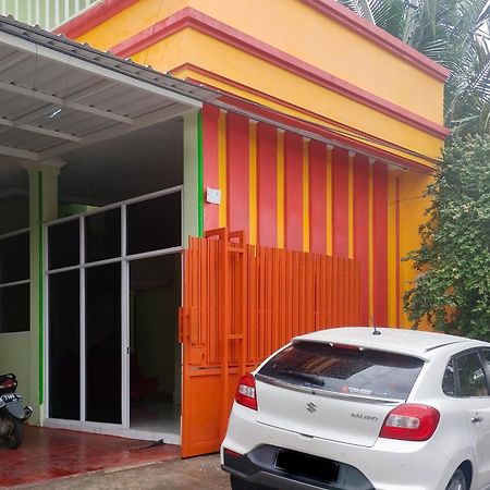 Reddoorz Syariah At Shakira Alesha Enggal Hotel Bandar Lampung Ngoại thất bức ảnh