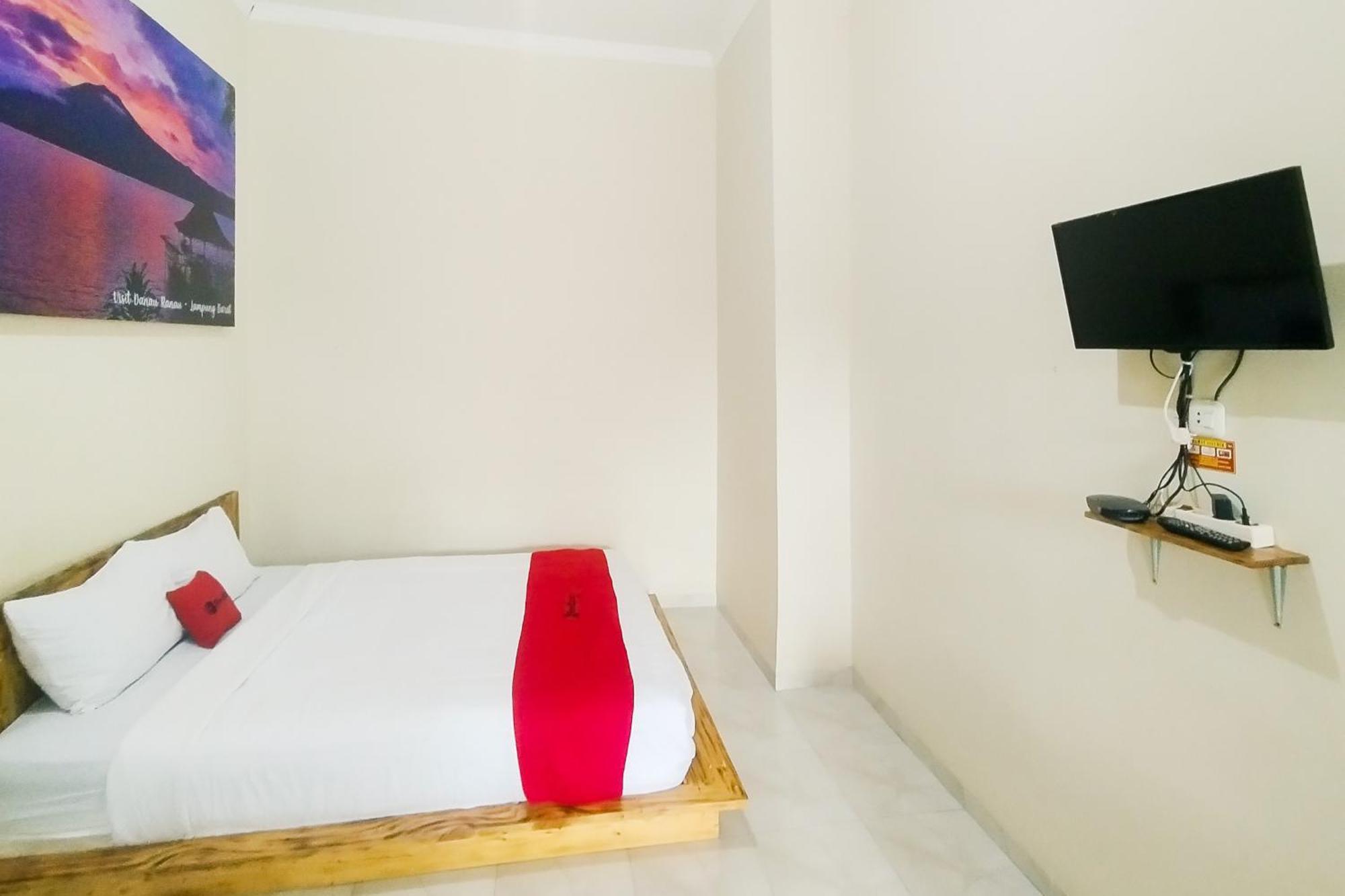 Reddoorz Syariah At Shakira Alesha Enggal Hotel Bandar Lampung Ngoại thất bức ảnh